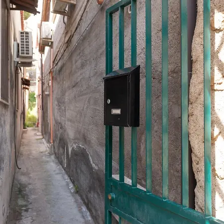 Happy House - Center Catania